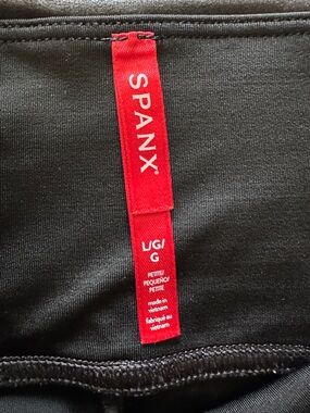SPANX Black Shapewear Legging - Large
